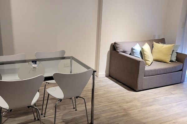 Apartamento con Balcón Terraza