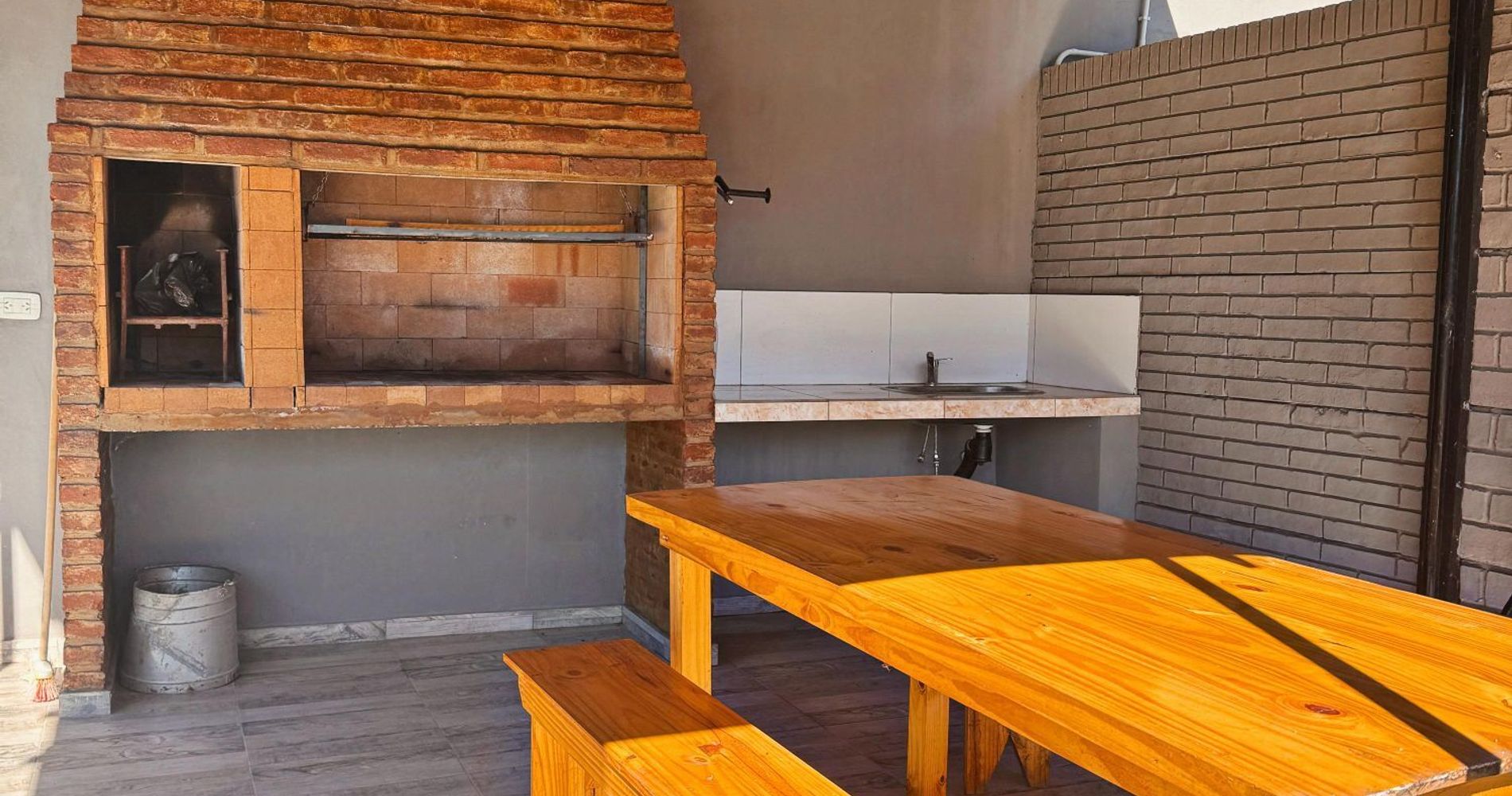 Aguila Blanca Departamentos