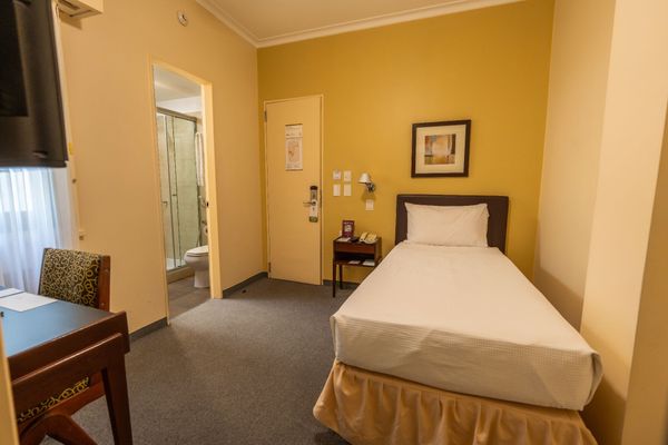 Standard Austral Express