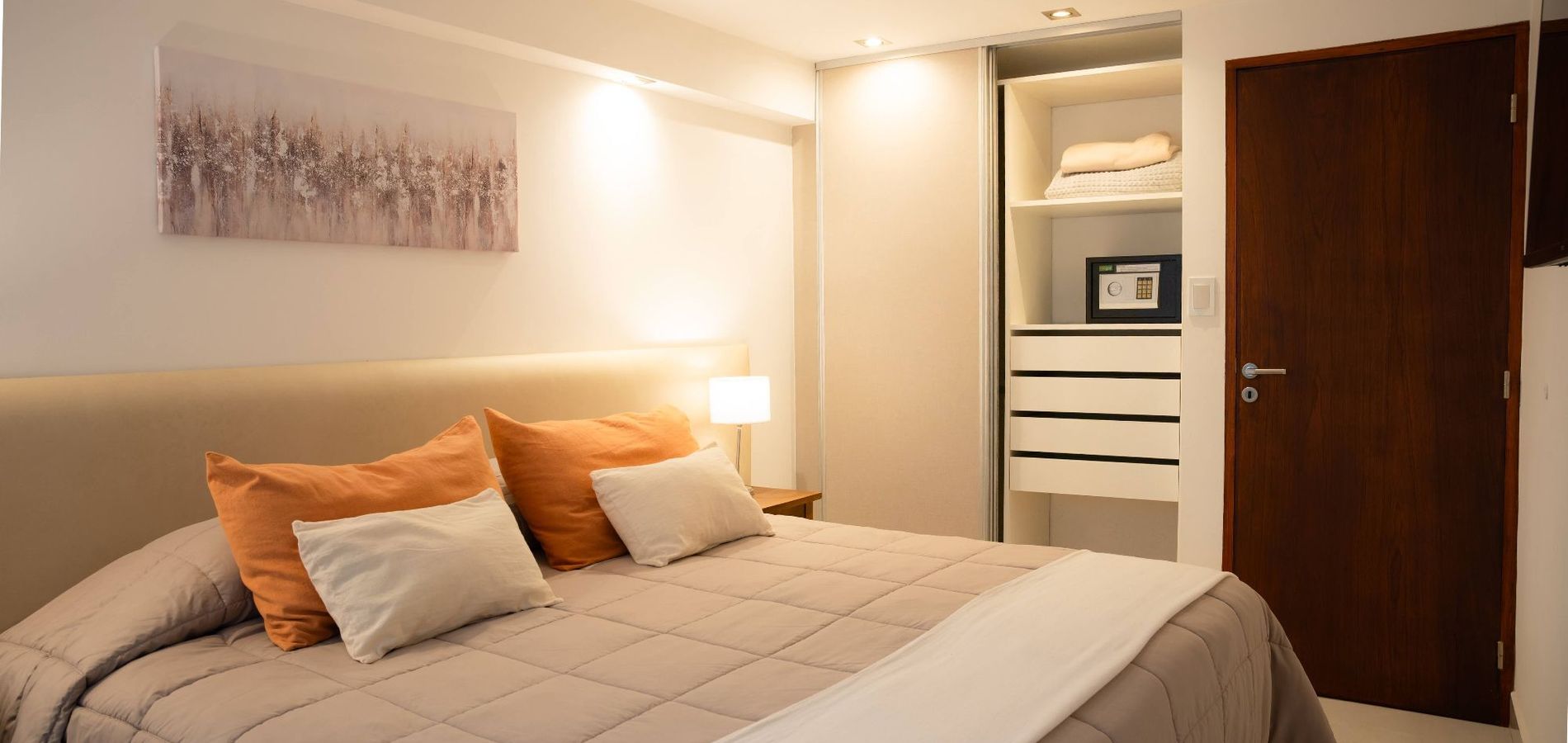 HOMEFULL Apartamentos