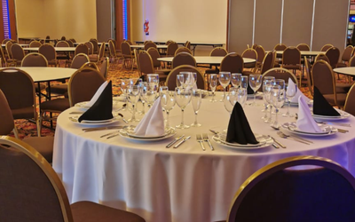 EmprendimientosCrownCadenadeRioNegro - SALONES DE EVENTOS 