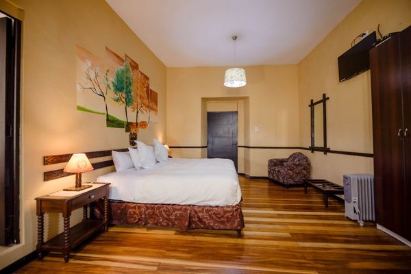 YABAR HOTEL PLAZA