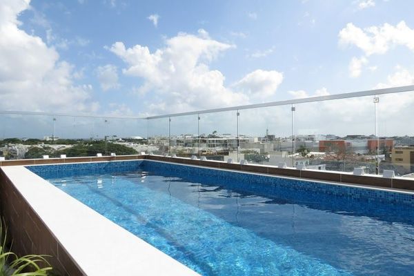 Roof Studio in Vanessa 24