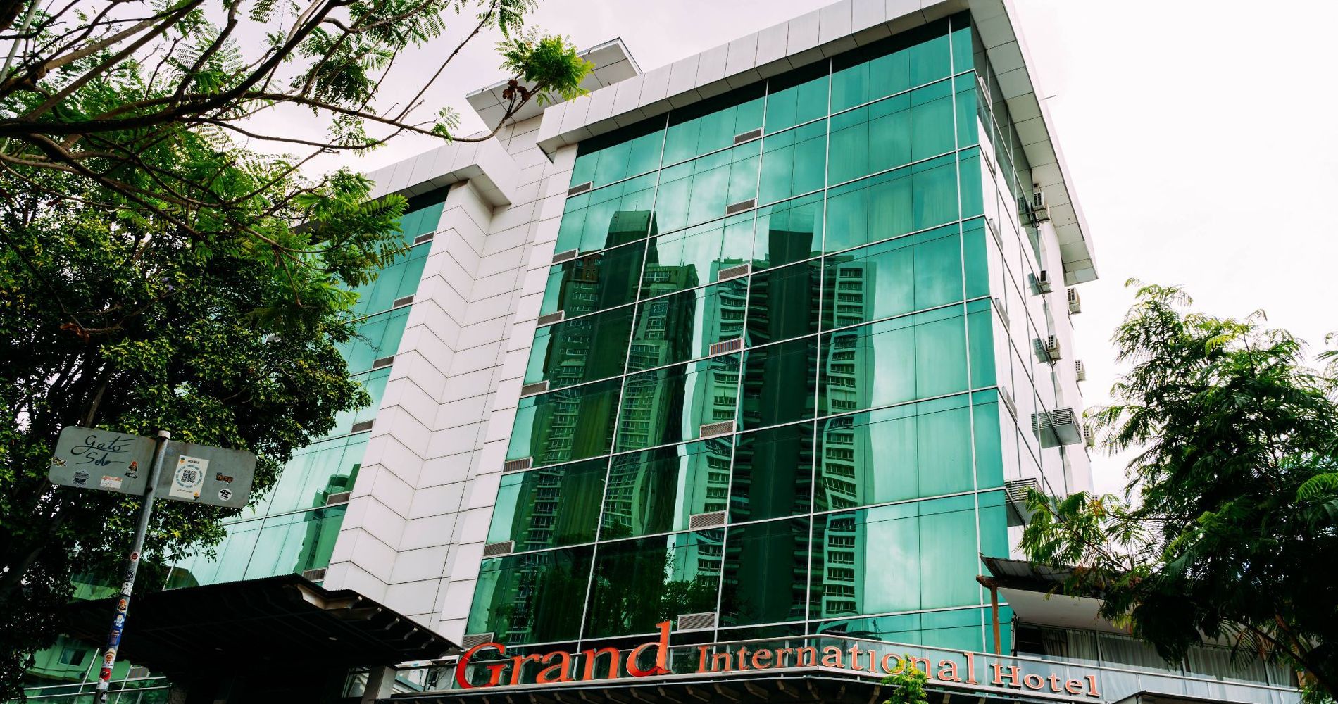 Grand International Hotel