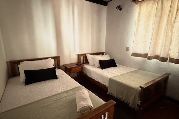 Habitación Single/Doble Económica (baño compartido)