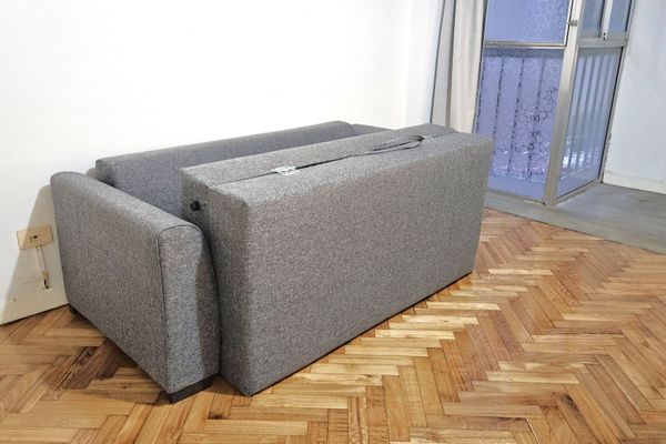 Depto 2 ambientes sobre calle Azcuénaga, Recoleta