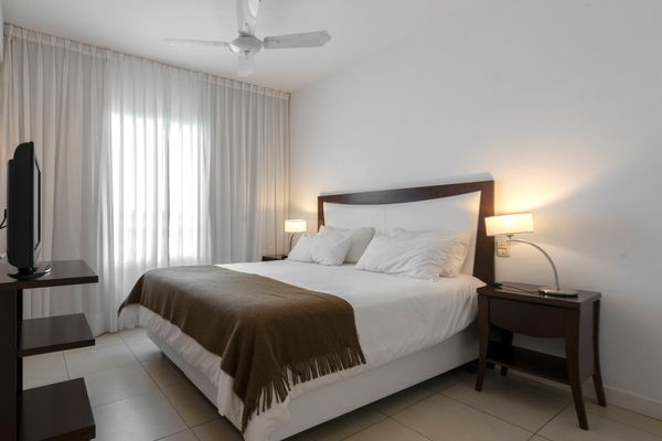 Apartamento 3 ambientes 3er Piso con AA