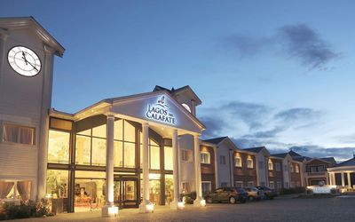 LagosDelCalafate - Dársena de estacionamiento descubierta