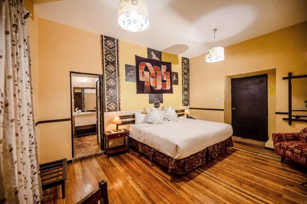 YABAR HOTEL PLAZA