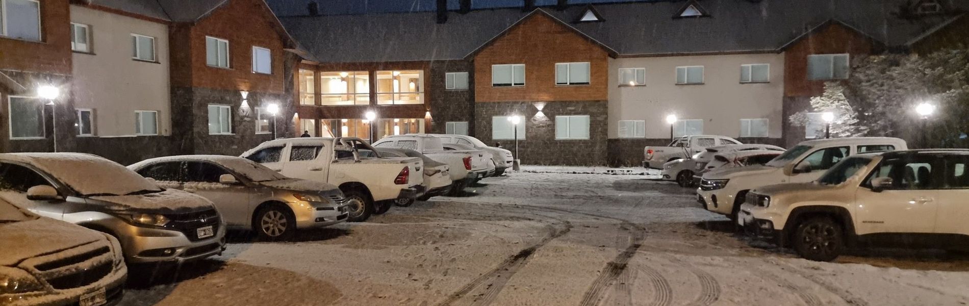 Villa Maihue - Apartamentos & Spa De Montaña