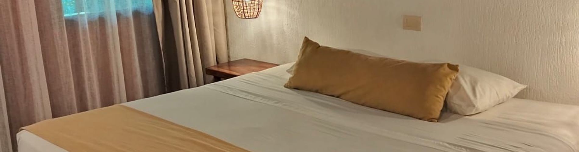 O Jungle Village Lodge