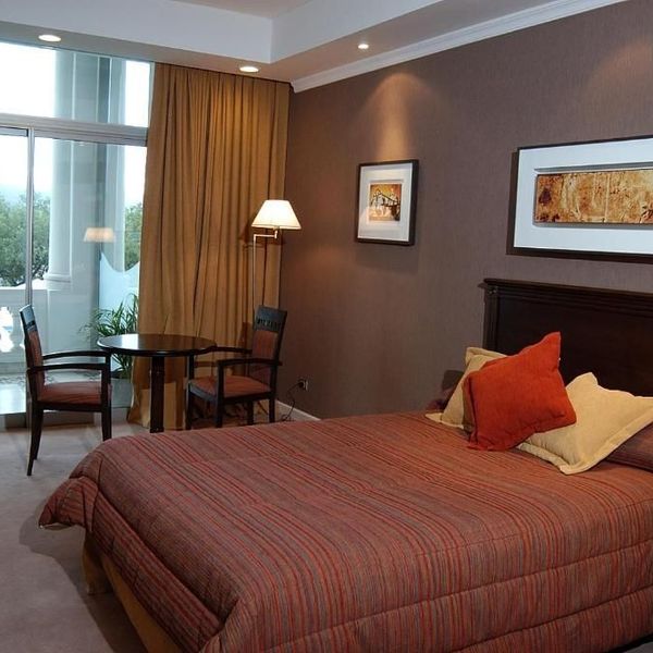 Howard Johnson Sierras Hotel and Casino