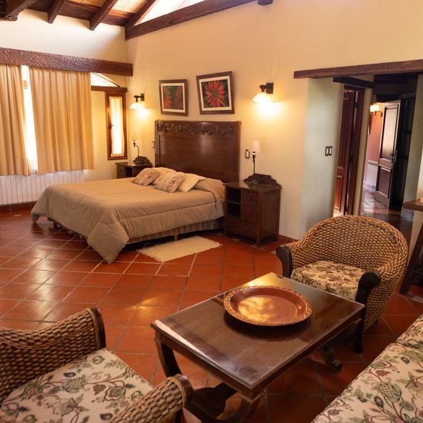 La Casa De La Bodega - Wine Boutique Hotel