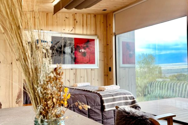 Exclusive Wood Loft, King Bed, Mountain View 