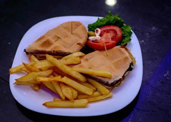 Manantiales Hotel de Turismo Monte Caseros