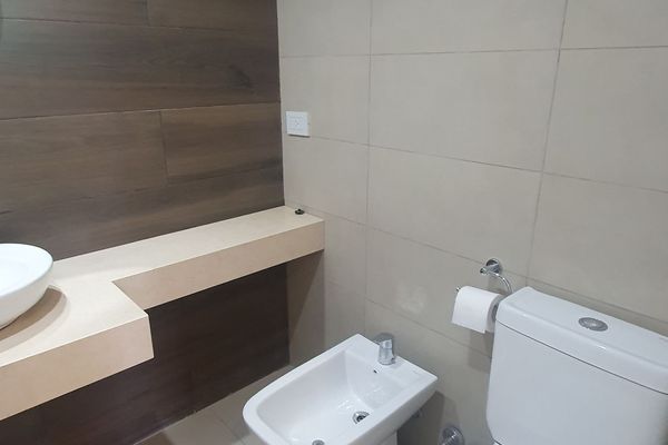 Depto 2 ambientes sobre Av. Cordoba [2A]