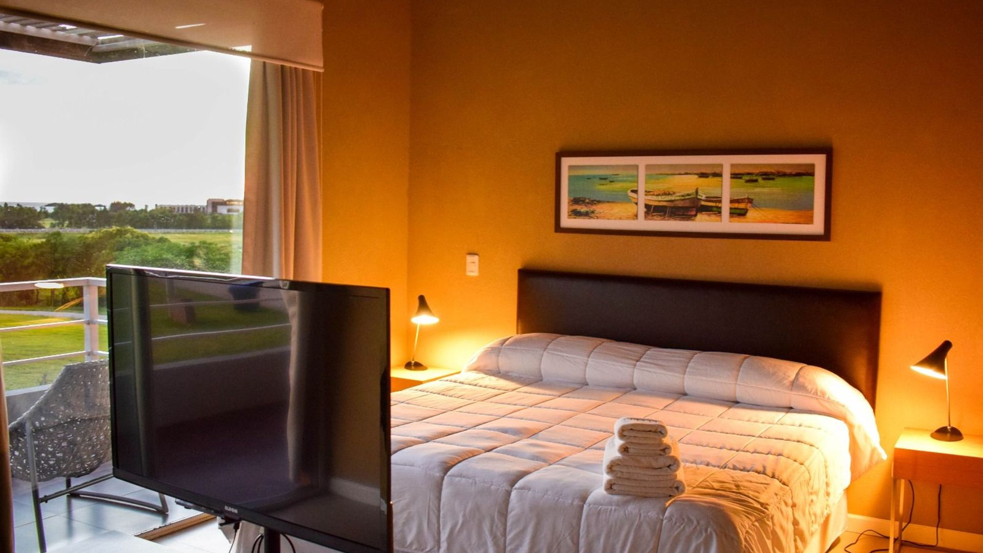 Lomas Del Real Aparthotel