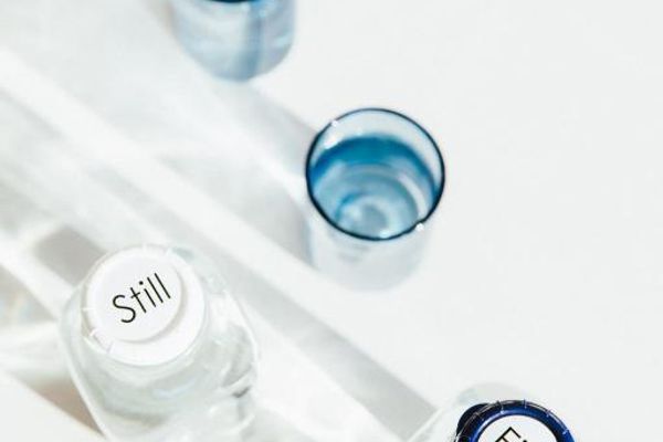 Habitación con cama extragrande.