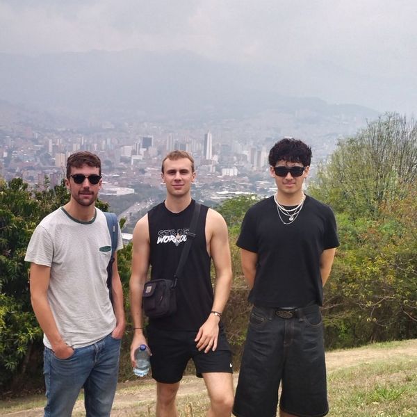 Hostel Metro Floresta Alojamiento