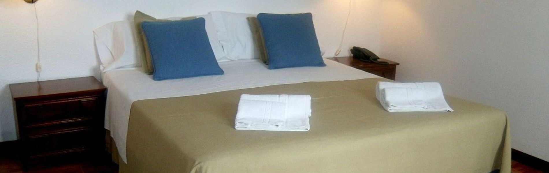 LAS ARDILLAS - CABAÑAS & SUITES - LA FALDA