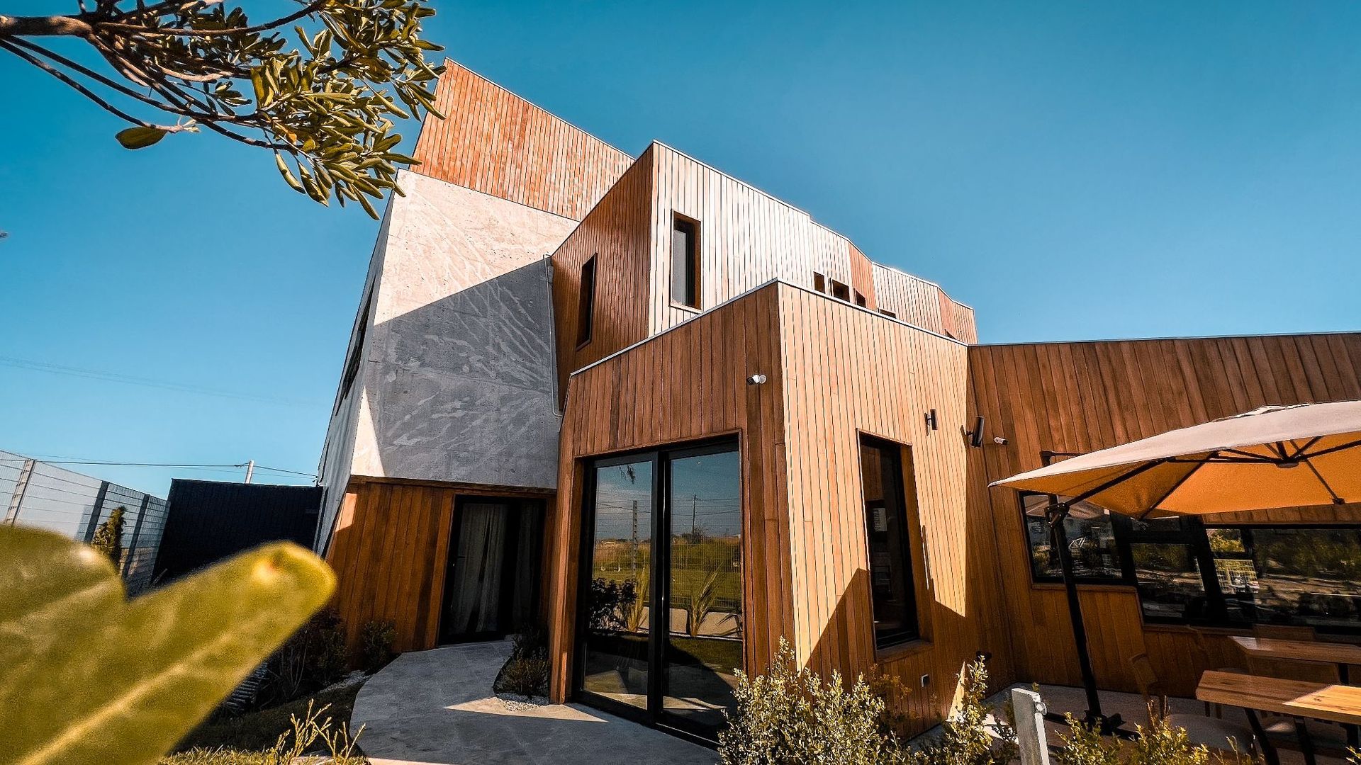 Locus Solus Hotel Singular