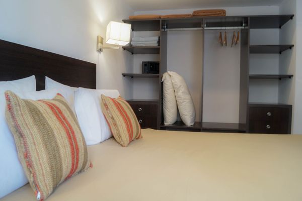 Departamento dos ambientes en planta baja (4 PAX)