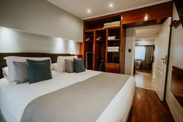 Familiar Vista al Frente