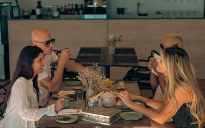 HOTELCASALUONI - 
                                    Desayuno                                