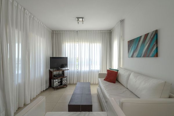Apartamento 2 ambientes 3er Piso con AA