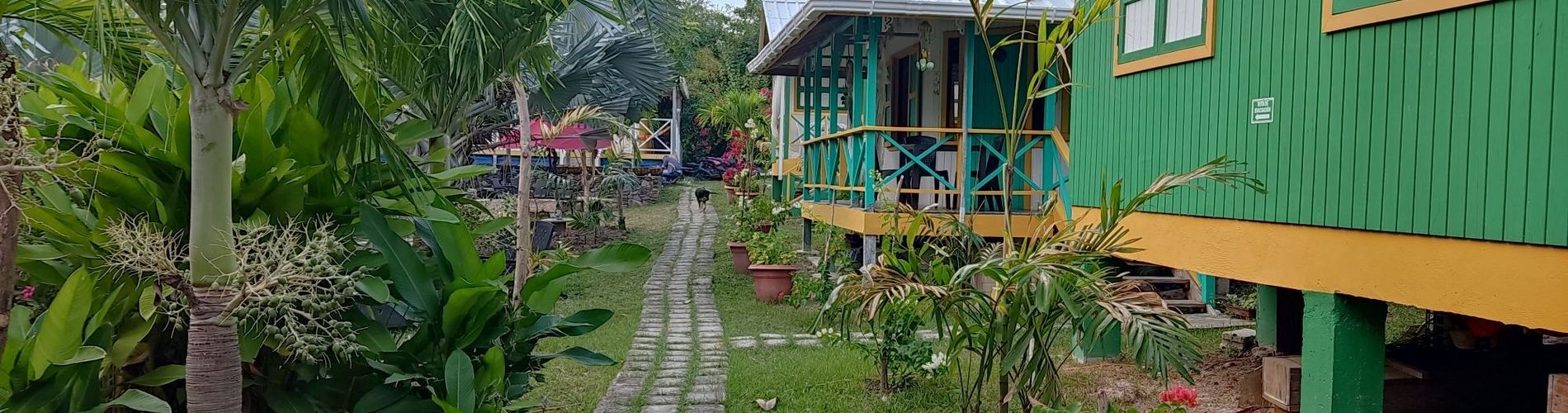 HOTEL YELLOW HOME PROVIDENCE ISLAND