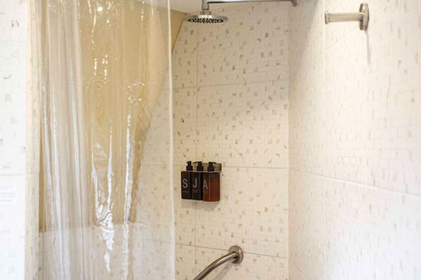 DOMO ALLPA CON PROYECTOR Y PANTALLA