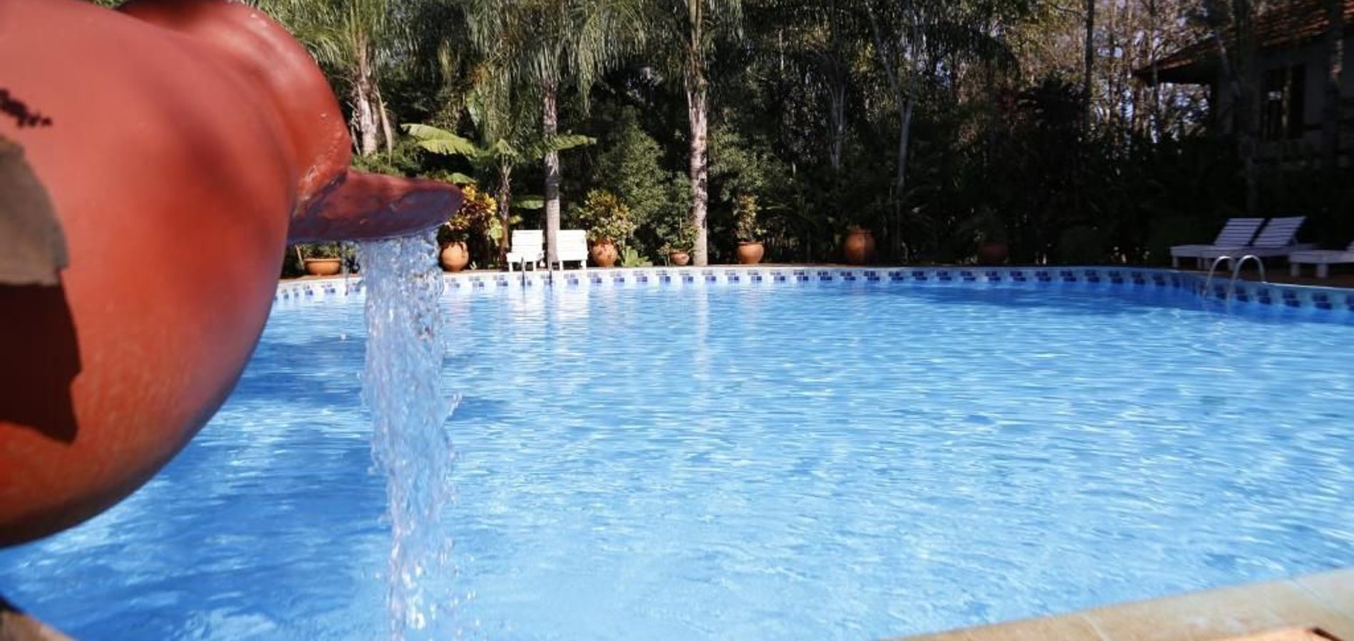 Six Garden Lodge