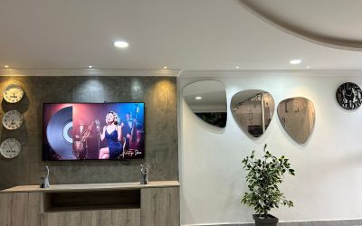 HotelEstrelladeDavid - 
                                    TV                                
