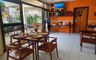 HotelPlazaCozumel - 
                                    Desayuno                                