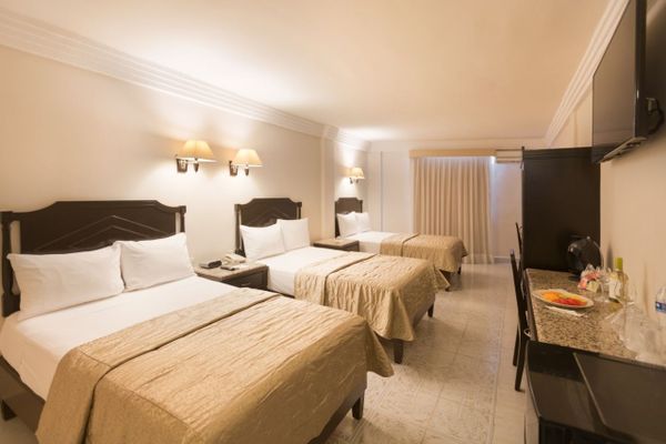 TRIPLE 3 CAMAS MAT. EUROPEA