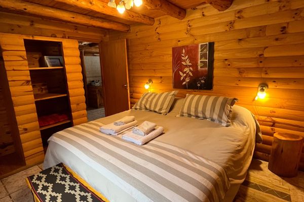 Cabaña para cinco personas con un baño privado