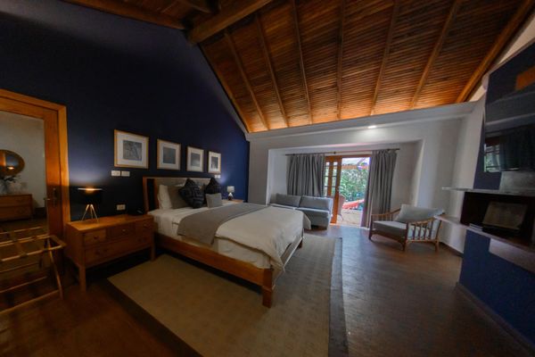 SUITE JUNIOR C/JACUZZI 