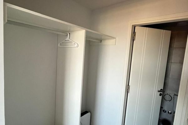 Quatro Housing