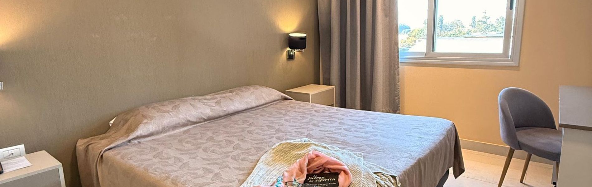 Hotel Alvarado Suites