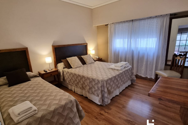 Habitación Triple Intermedia