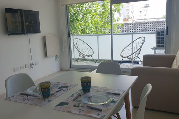 Depto 2 ambientes sobre Av. Cordoba [2A]