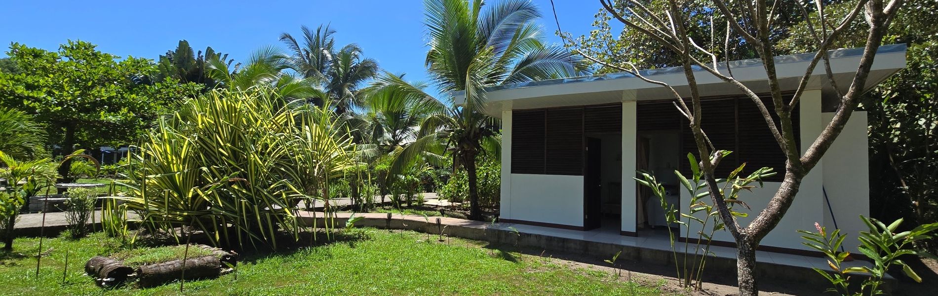 Hotel Tortuguero Beachfront