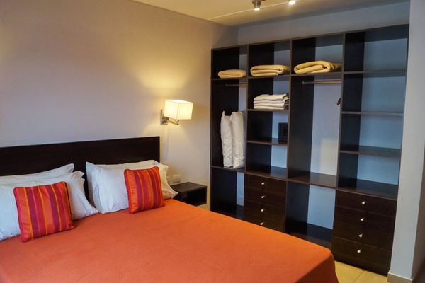 Departamento dos ambientes en 1er o 2do piso