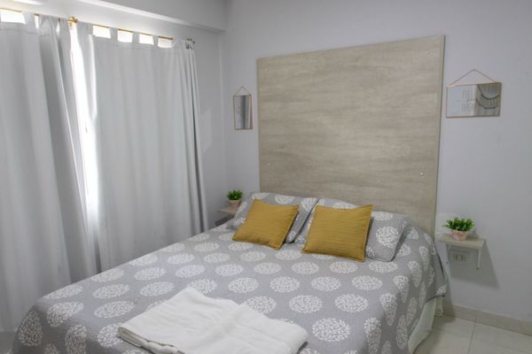 LOCAL EXPERIENCE V - 1 DORMITORIO