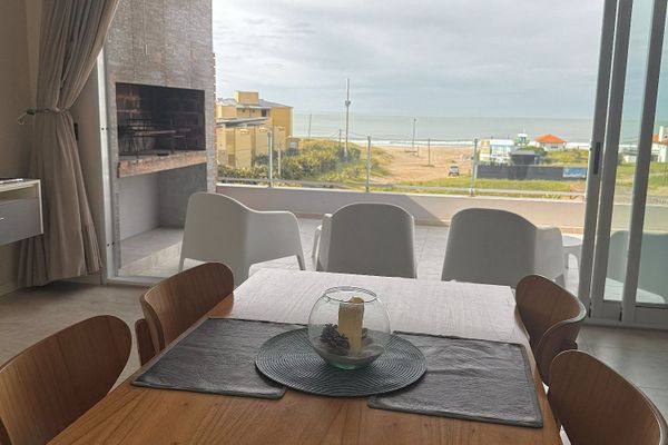 Apart 2 ambientes Comfort con vista al mar