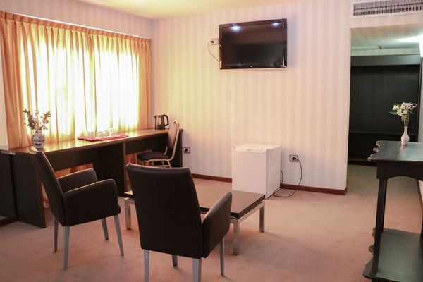 SUITE