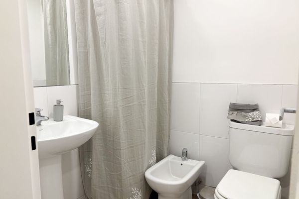 New India Apartment - con amenities, centrico.