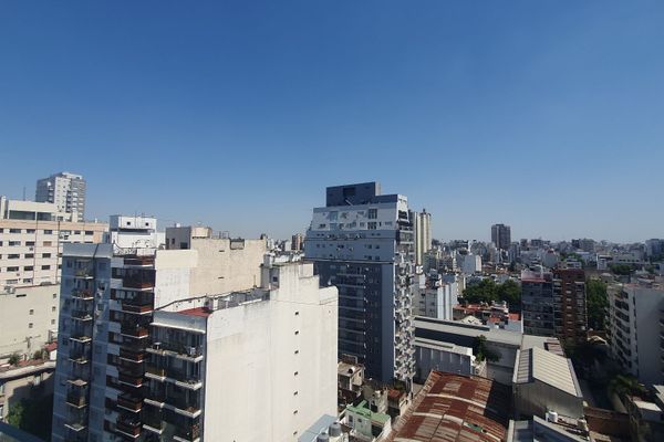 Depto 2 ambientes sobre Av. Cordoba [2A]