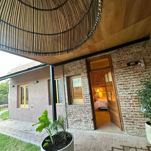 Tanah Host - Guest House