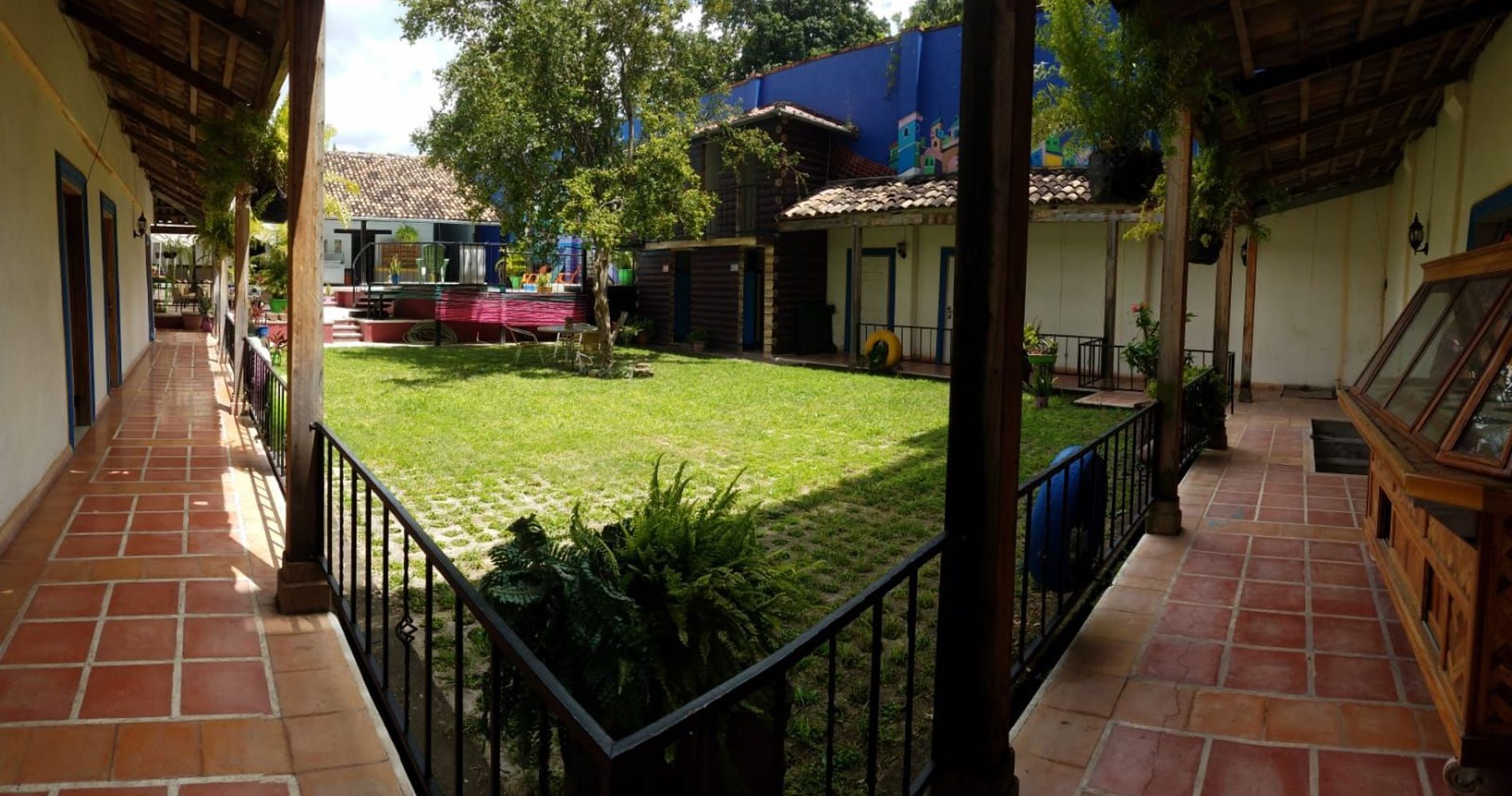 Área de Jardín Exterior
